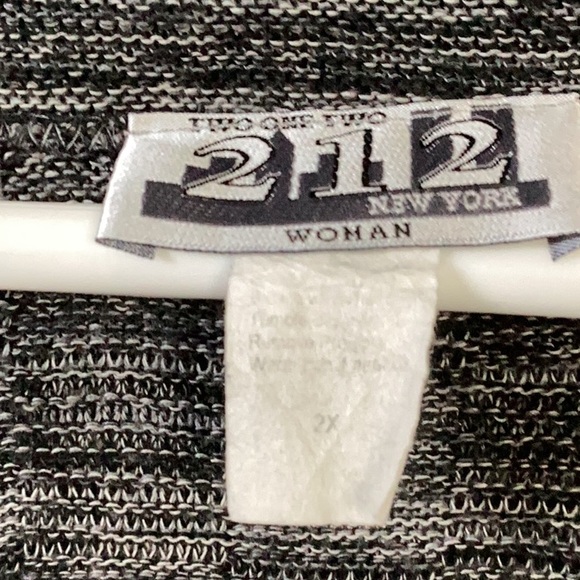 212 NYC Women’s Grey One Button Cardigan Knit LS Checkered Stitching Design - Picture 5 of 5